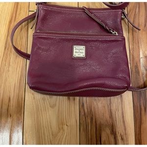 Dooney & Bourke women’s purse